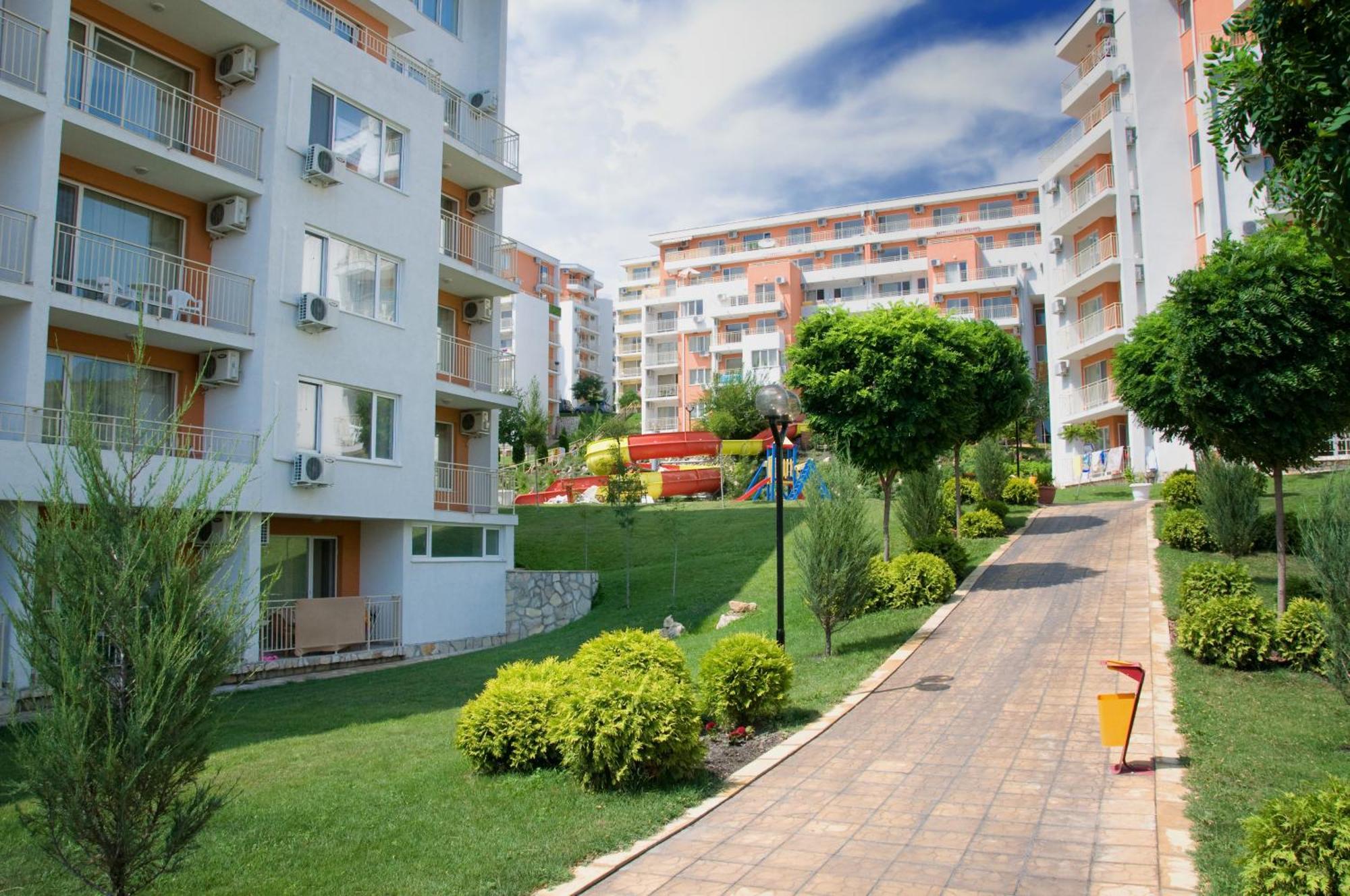 Crown And Imperial Apartments Sveti Vlas Buitenkant foto