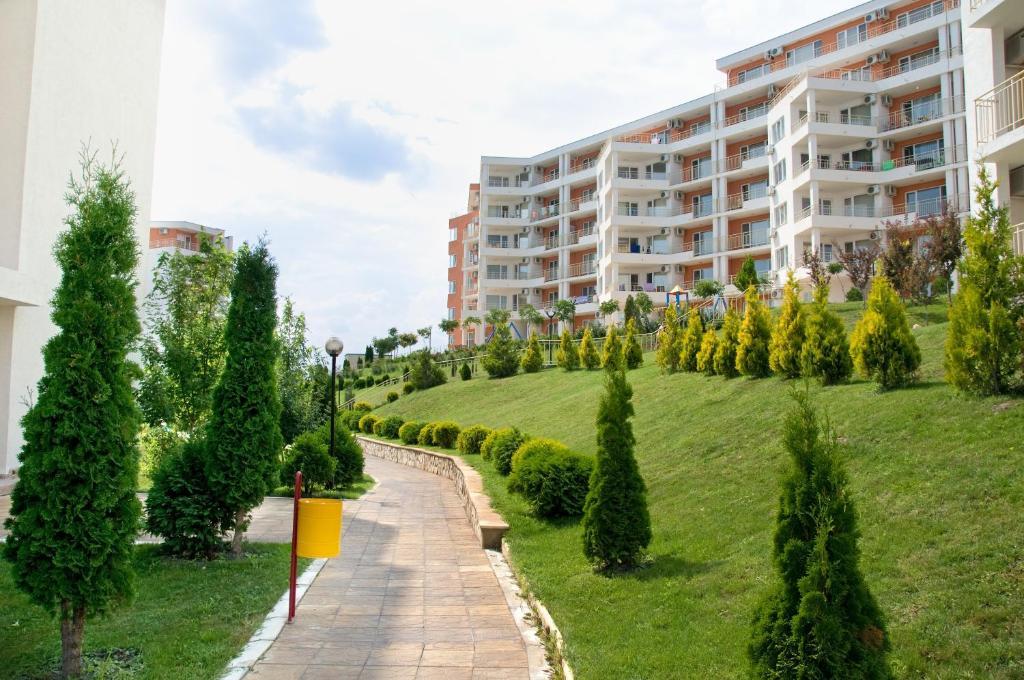 Crown And Imperial Apartments Sveti Vlas Buitenkant foto